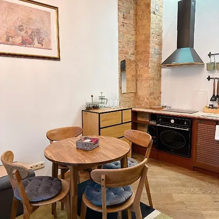 Cozy 33m2 2-room In Center Appartement